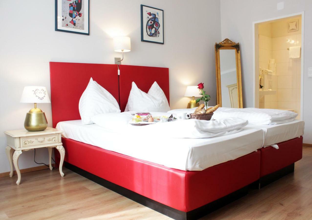 Stadthotel Restaurant Auerhahn Vocklabruck Ngoại thất bức ảnh